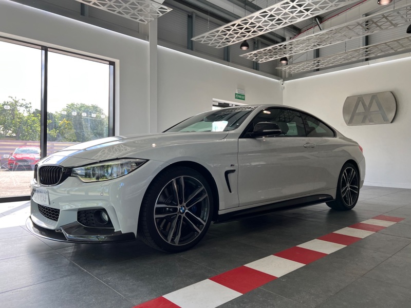 BMW 4 SERIES