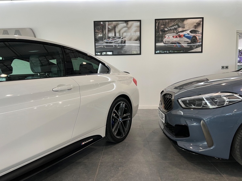 BMW 4 SERIES