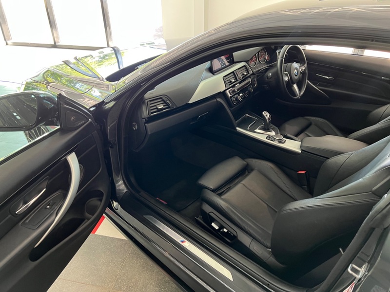 BMW 4 SERIES