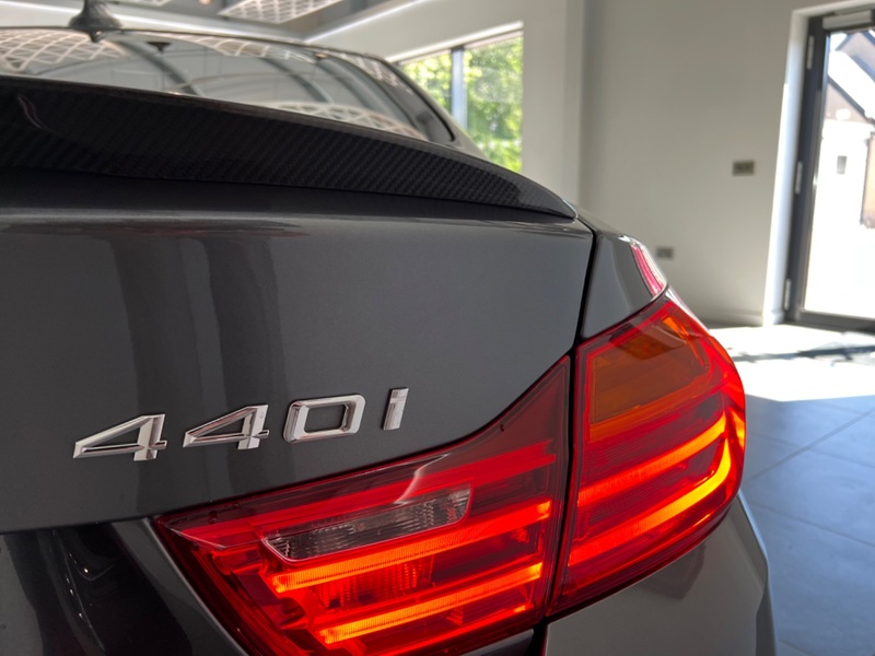 BMW 4 SERIES