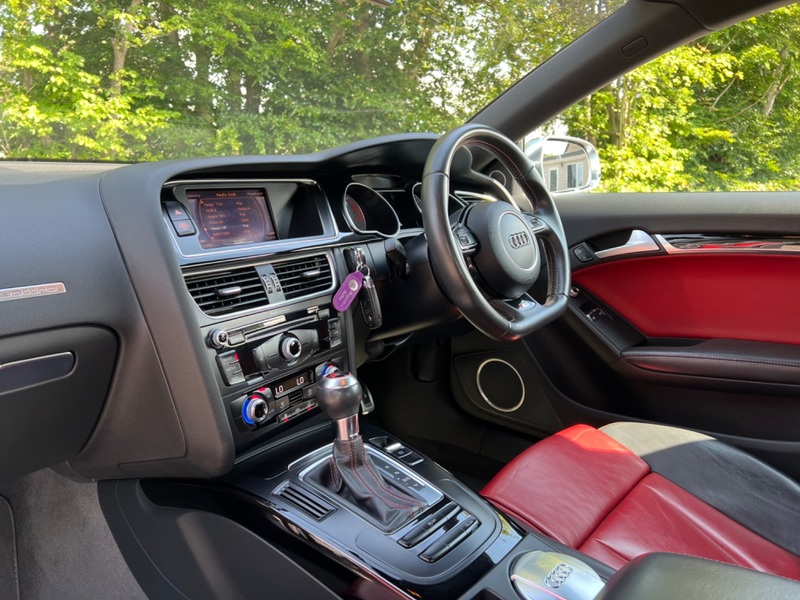 AUDI S5