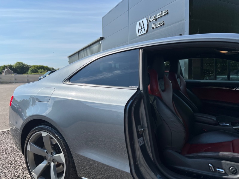 AUDI S5