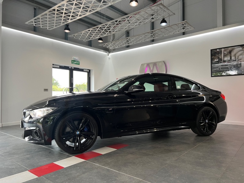 BMW 4 SERIES