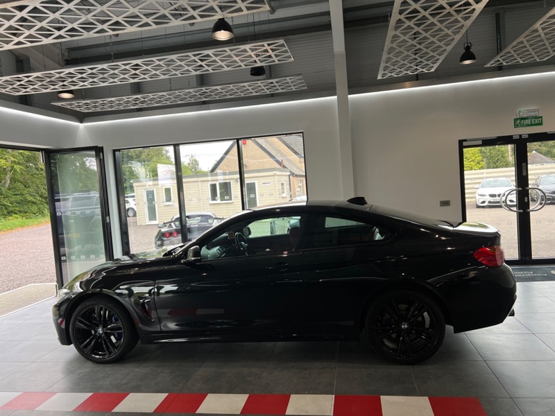 BMW 4 SERIES