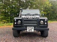 LAND ROVER DEFENDER 90