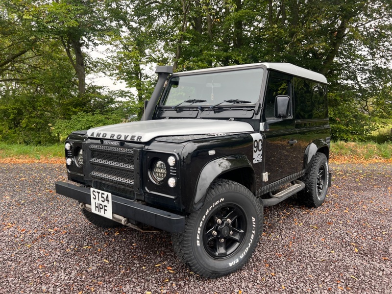 LAND ROVER DEFENDER 90