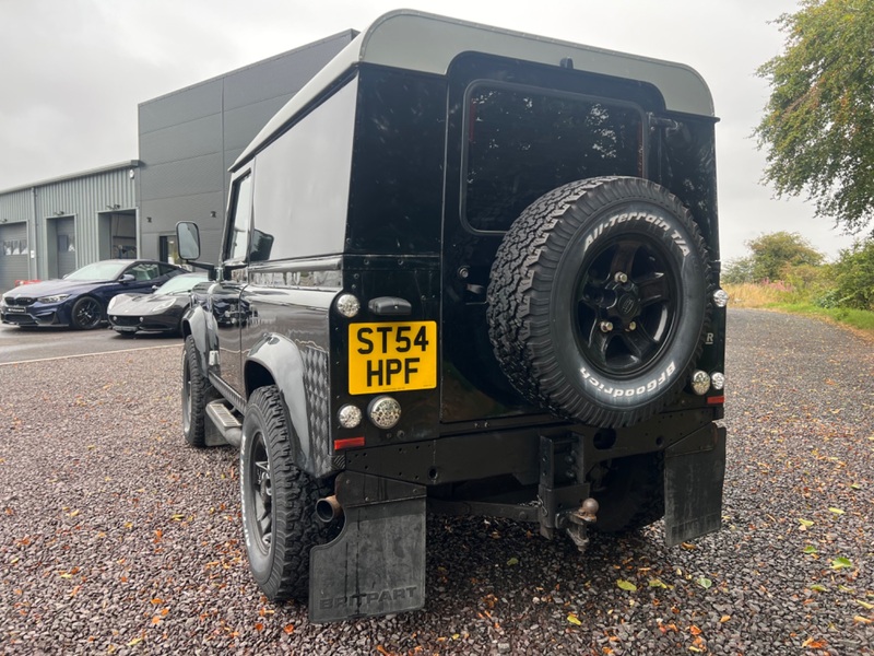 LAND ROVER DEFENDER 90