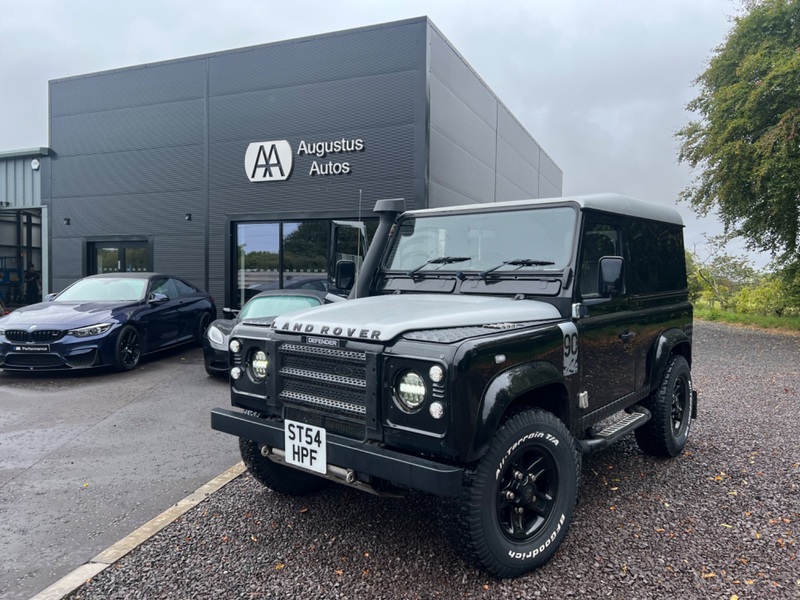 LAND ROVER DEFENDER 90