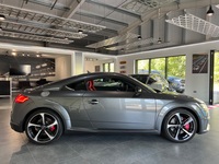 AUDI TTS