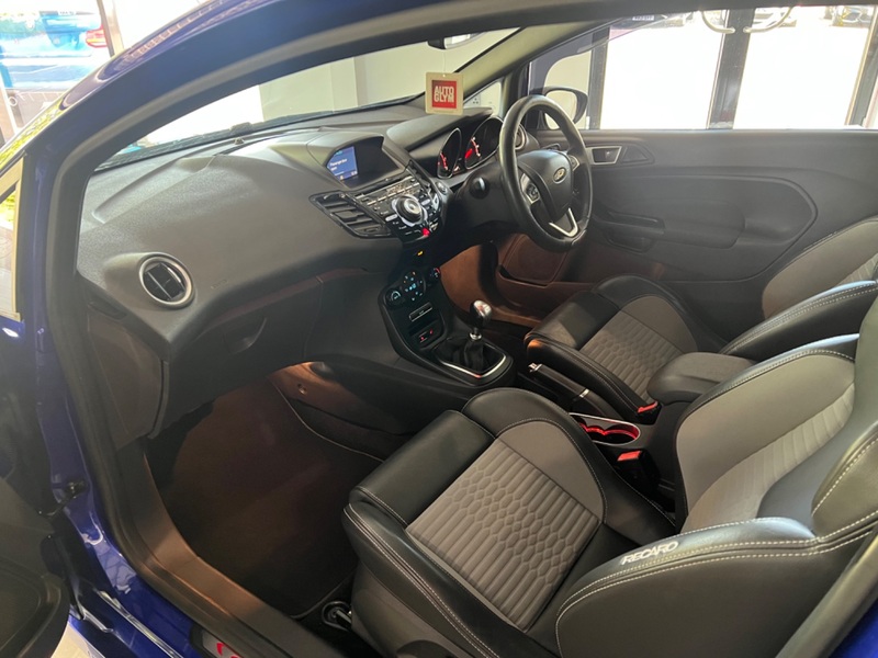 FORD FIESTA