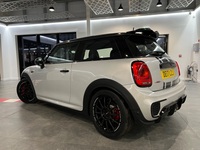 MINI HATCHBACK