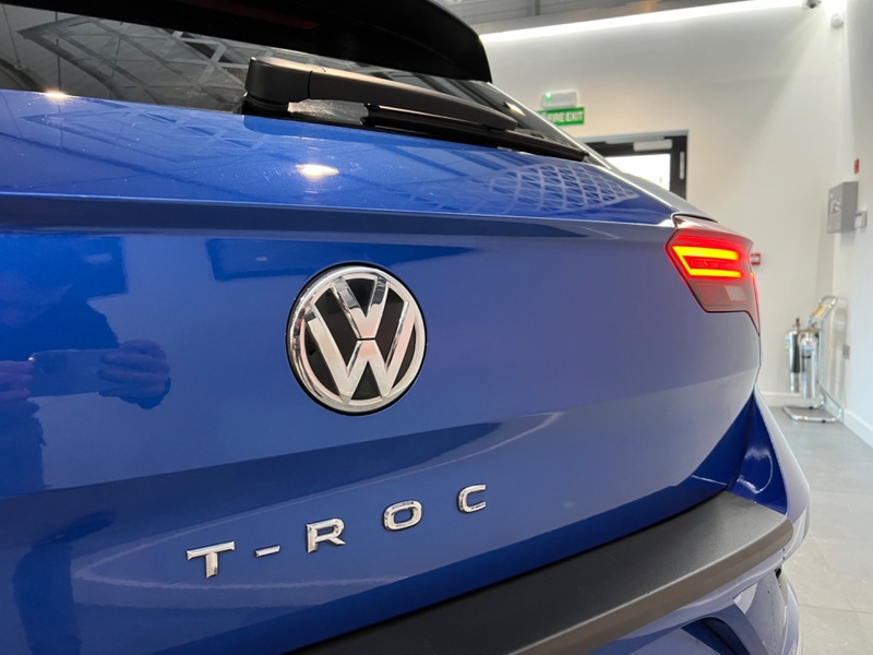 VOLKSWAGEN T-ROC