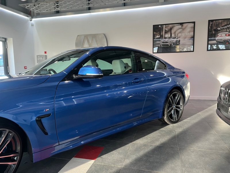 BMW 4 SERIES