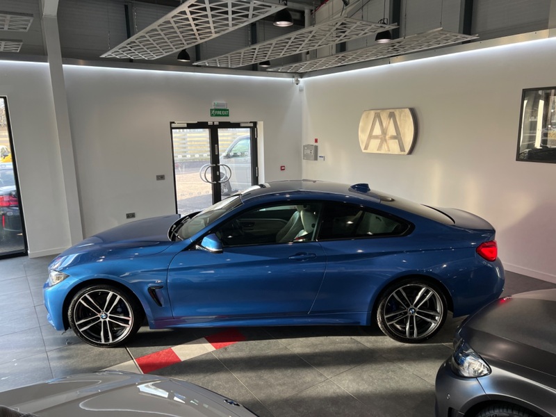 BMW 4 SERIES