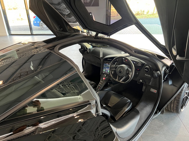 MCLAREN 720S