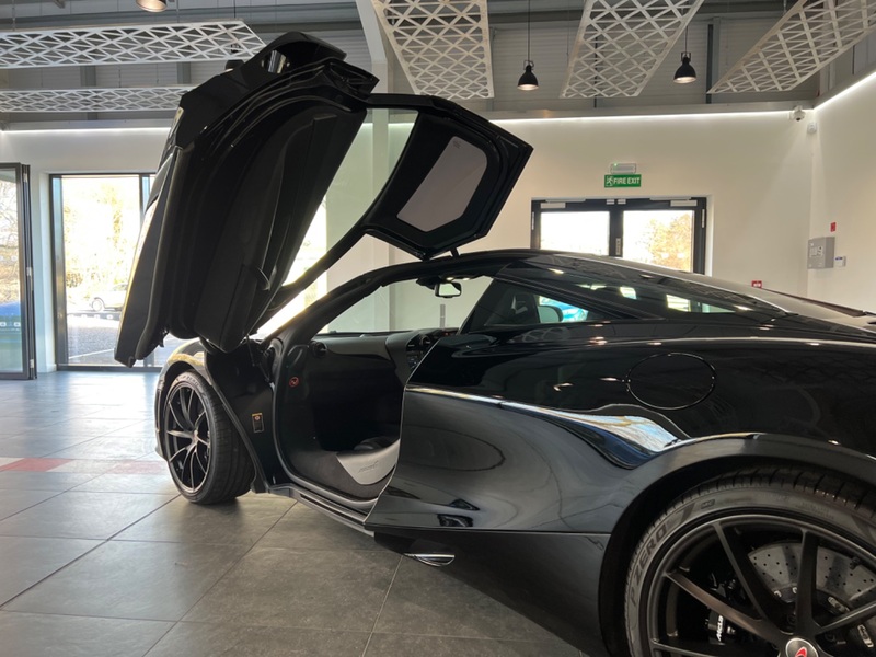 MCLAREN 720S