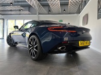 ASTON MARTIN DB11