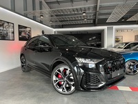 AUDI RSQ8