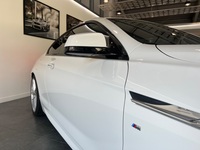 BMW 6 SERIES